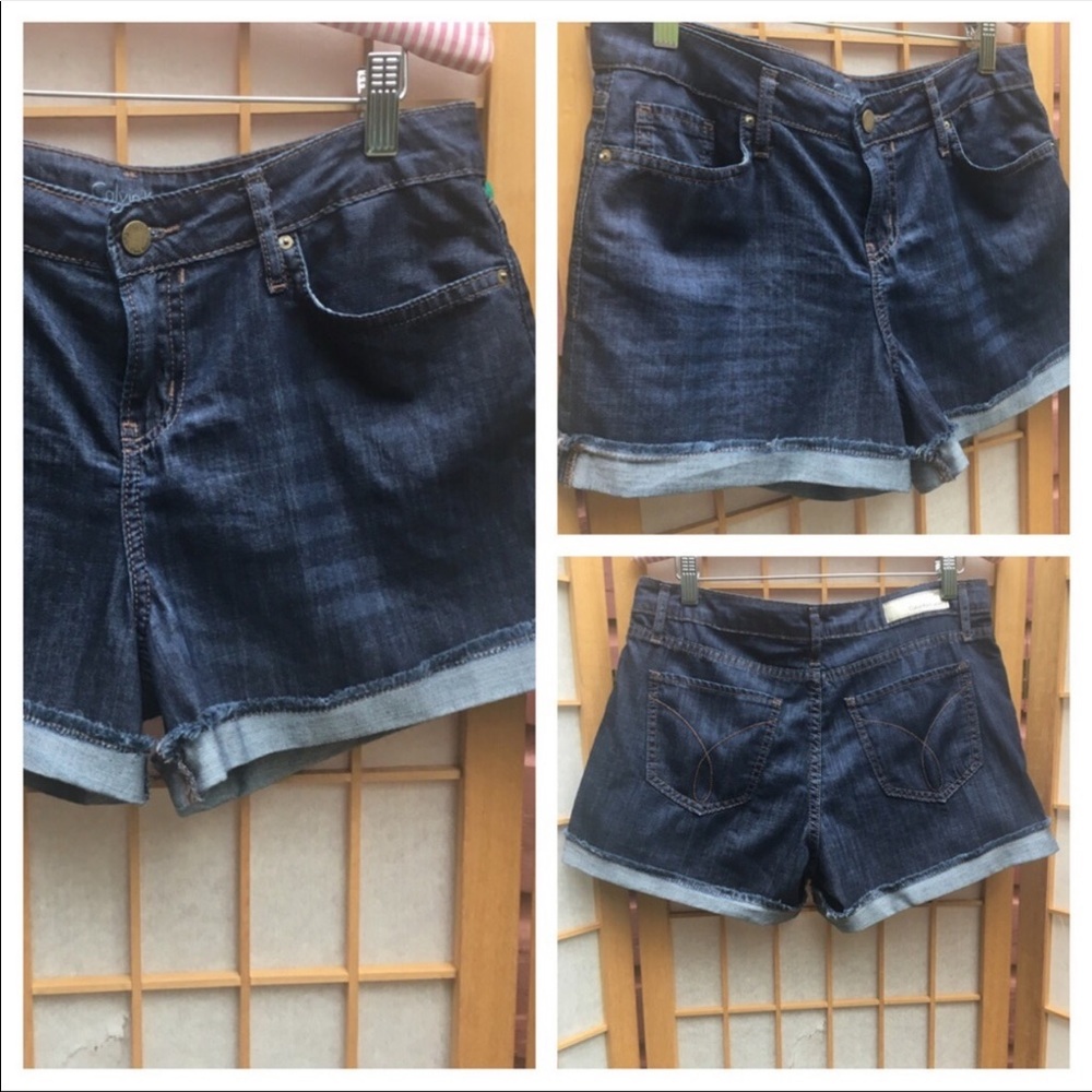 Calvin Klein Cuffed Jean Shorts SZ 4